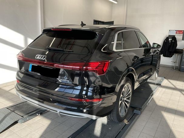 Audi e-tron 55 S-line 300 kW image number 6