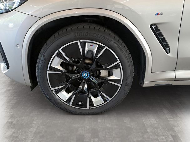 BMW iX3 M Sport 210 kW image number 9