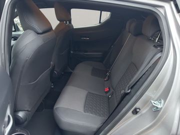 Car image 15