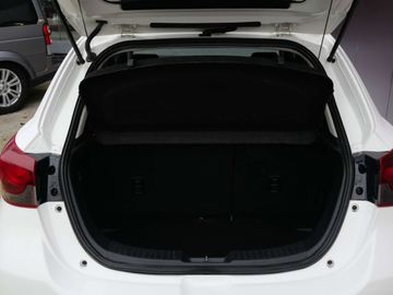 Car image 26