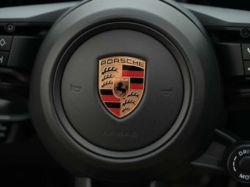 Car image 37