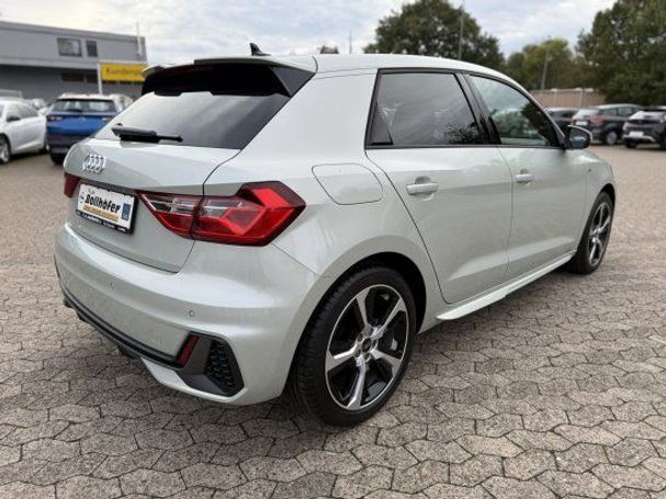 Audi A1 25 S-line Sportback 70 kW image number 3