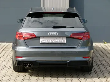 Car image 37