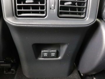 Car image 35