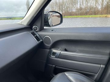 Car image 38