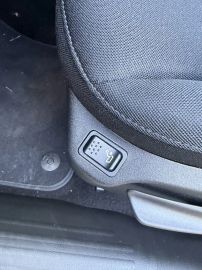 Car image 48
