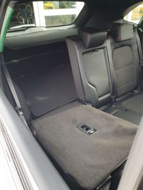 Car image 41