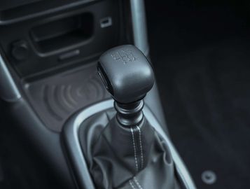 Car image 31