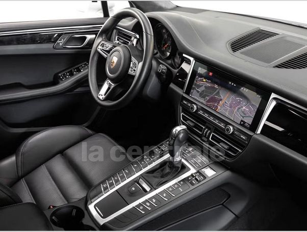 Porsche Macan Turbo 324 kW image number 19