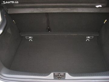 Car image 37