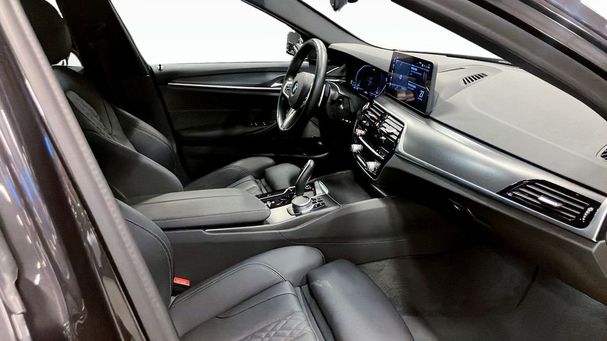 BMW 520d xDrive 140 kW image number 4