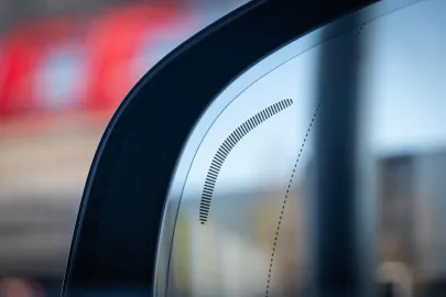 Car image 23