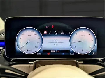 Car image 39