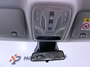 Car image 35