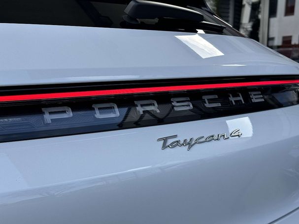 Porsche Taycan 4 Cross Turismo 350 kW image number 13