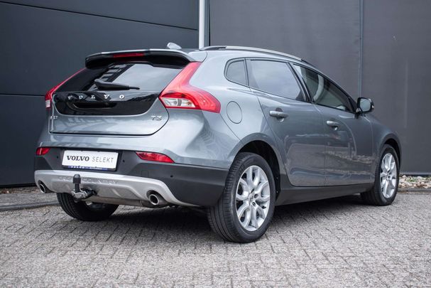 Volvo V40 Cross Country T3 112 kW image number 3