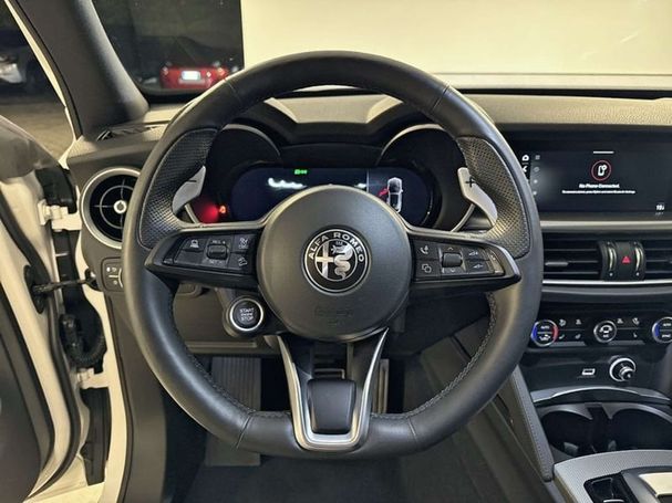 Alfa Romeo Stelvio 2.2 Q4 154 kW image number 12