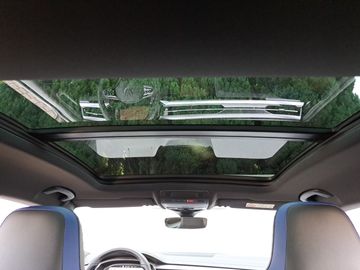 Car image 37