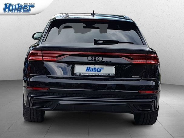 Audi Q8 60 TFSIe quattro 280 kW image number 3