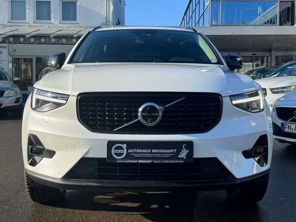 Volvo XC40 B4 Dark Ultimate 145 kW image number 2