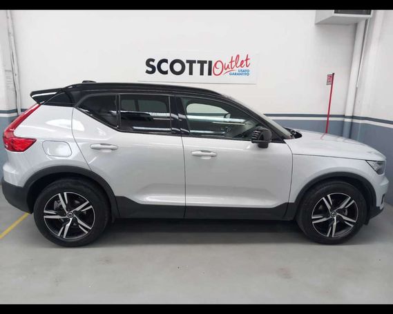 Volvo XC40 T3 Geartronic 120 kW image number 6