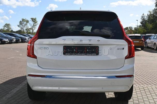 Volvo XC90 B5 AWD Plus 173 kW image number 4