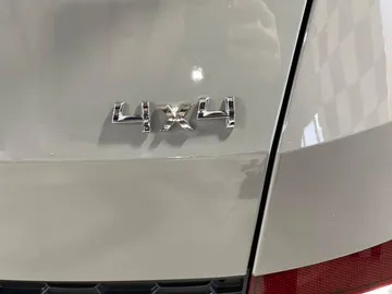 Car image 38