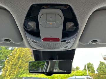 Car image 29