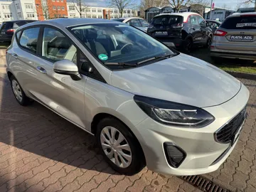 Car image 11