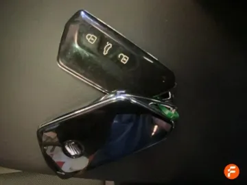 Car image 37