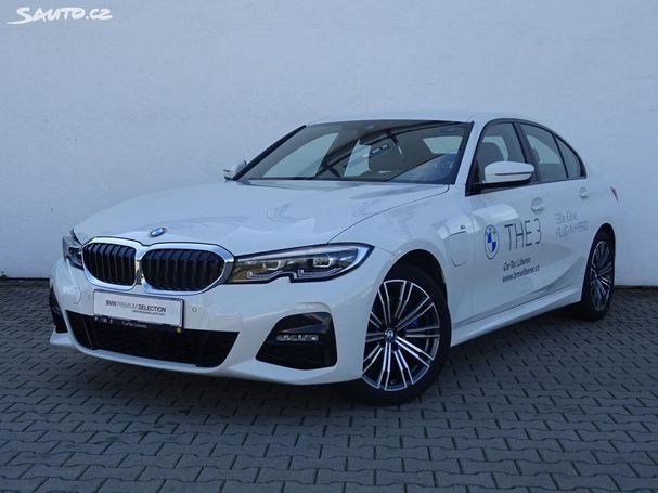 BMW 330 e xDrive 215 kW image number 1