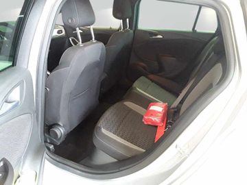 Car image 15