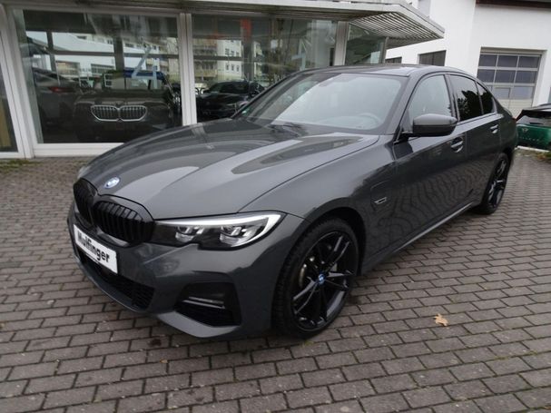 BMW 330e M Sport xDrive 215 kW image number 1