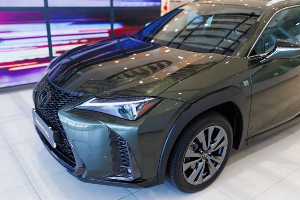 Lexus UX 135 kW image number 16