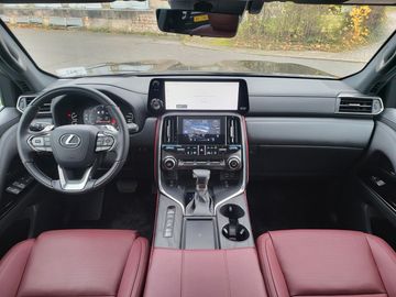 Car image 15