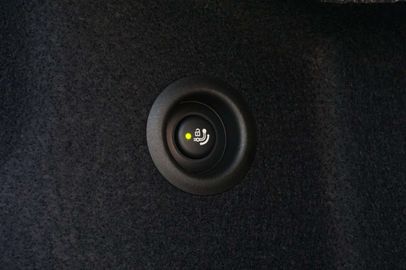 Car image 36