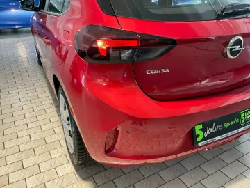 Car image 30