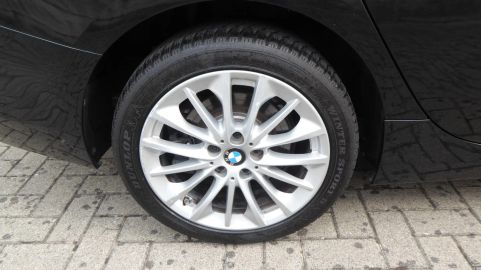 Car image 45