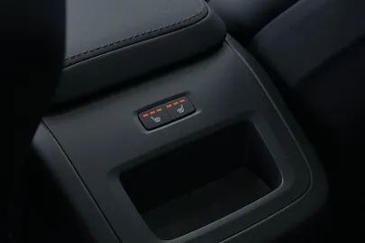 Car image 50