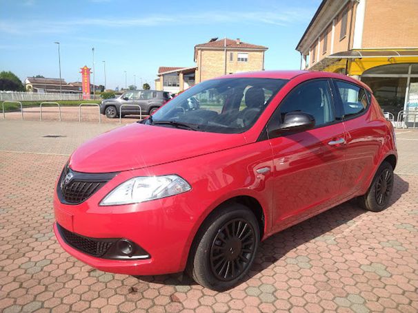 Lancia Ypsilon 51 kW image number 1