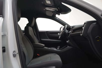 Car image 36