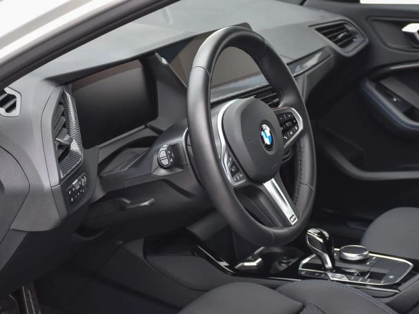 BMW 118d M Sport 110 kW image number 25