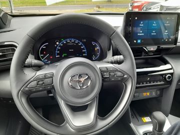 Car image 11