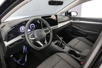 Car image 37