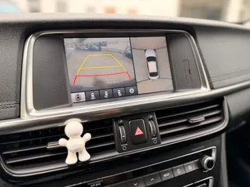 Car image 22