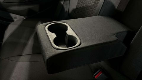 Car image 36