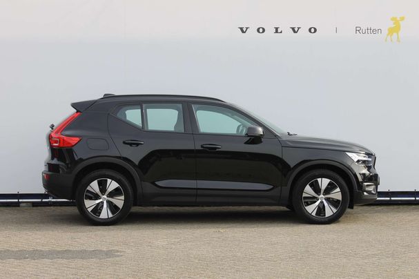 Volvo XC40 Recharge R T4 Design Expression 155 kW image number 6