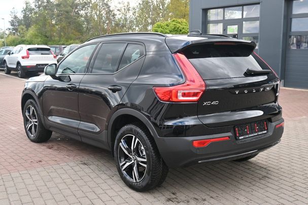 Volvo XC40 B4 Dark 145 kW image number 4