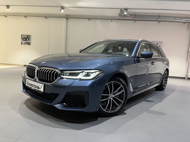 BMW 520d Touring xDrive 140 kW image number 1