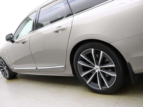 Volvo V90 T8 AWD Inscription 291 kW image number 20